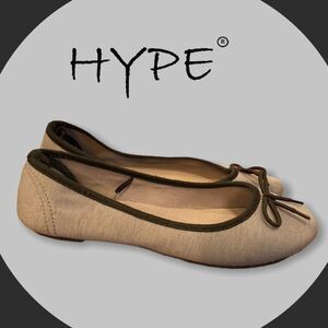 Hype Women's Grey Fabric Bow Ballet Flats 9